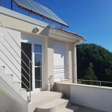 Beautiful In Premantura With Private Pool And Sea View