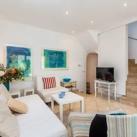 Beautiful In Premantura With Private Pool And Sea View